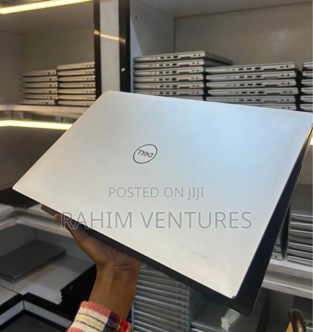 Laptop Dell Latitude 5530 8GB Intel Core i7 SSD 256GB