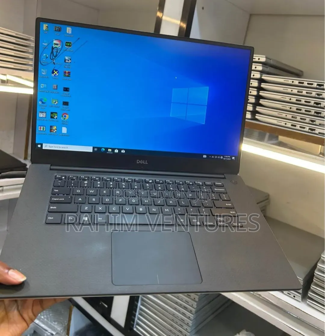 Laptop Dell Latitude 5530 8GB Intel Core i7 SSD 256GB