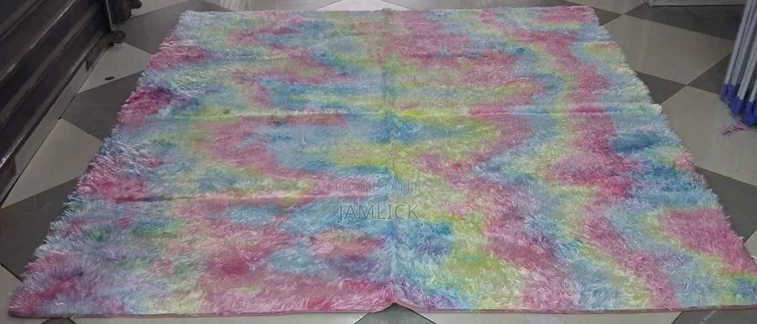 FLUFFY CARPET 7×8 –Pt