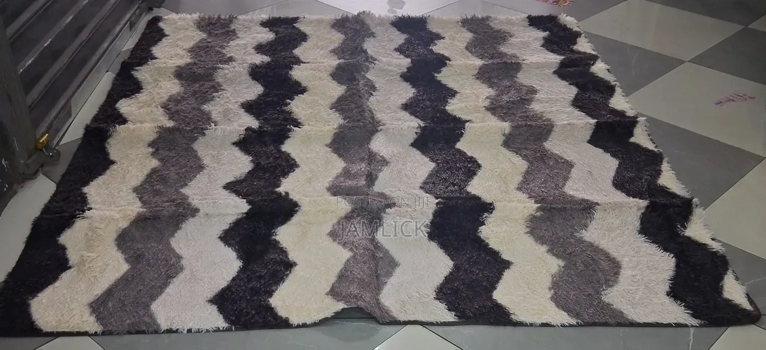 FLUFFY CARPET 7×8 –Pt