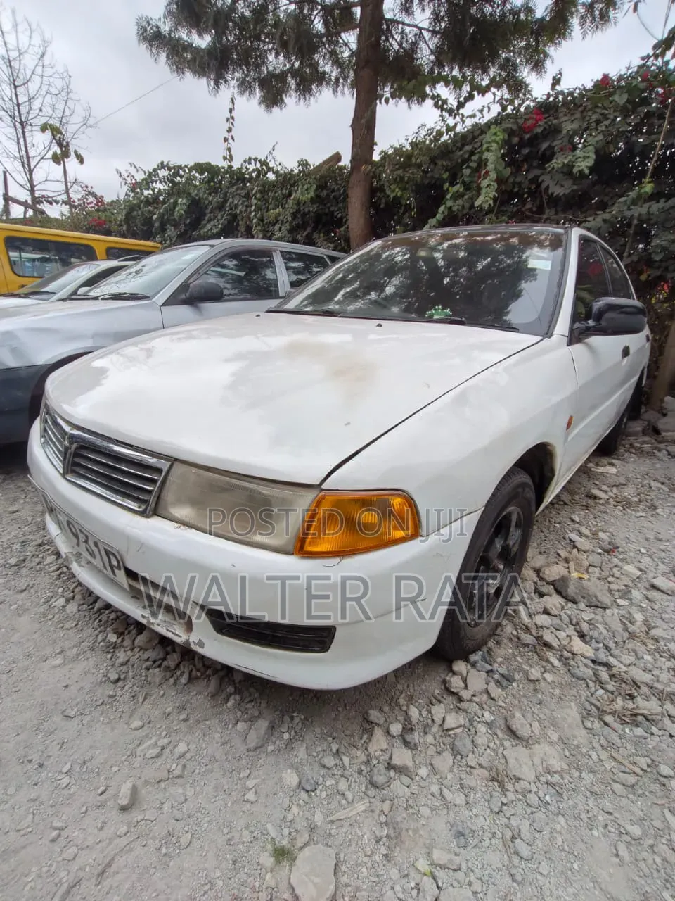 Mitsubishi Lancer 1999 White