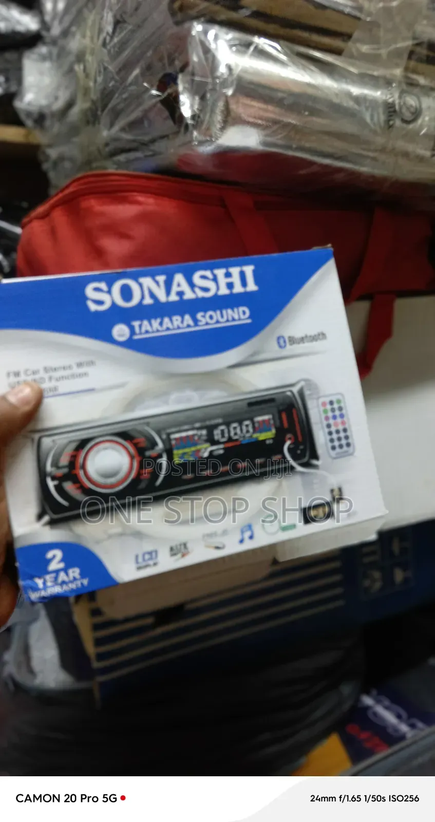 Sonashi Wireless Bluetooth Car FM Tuner With Clear LCD Digital Display