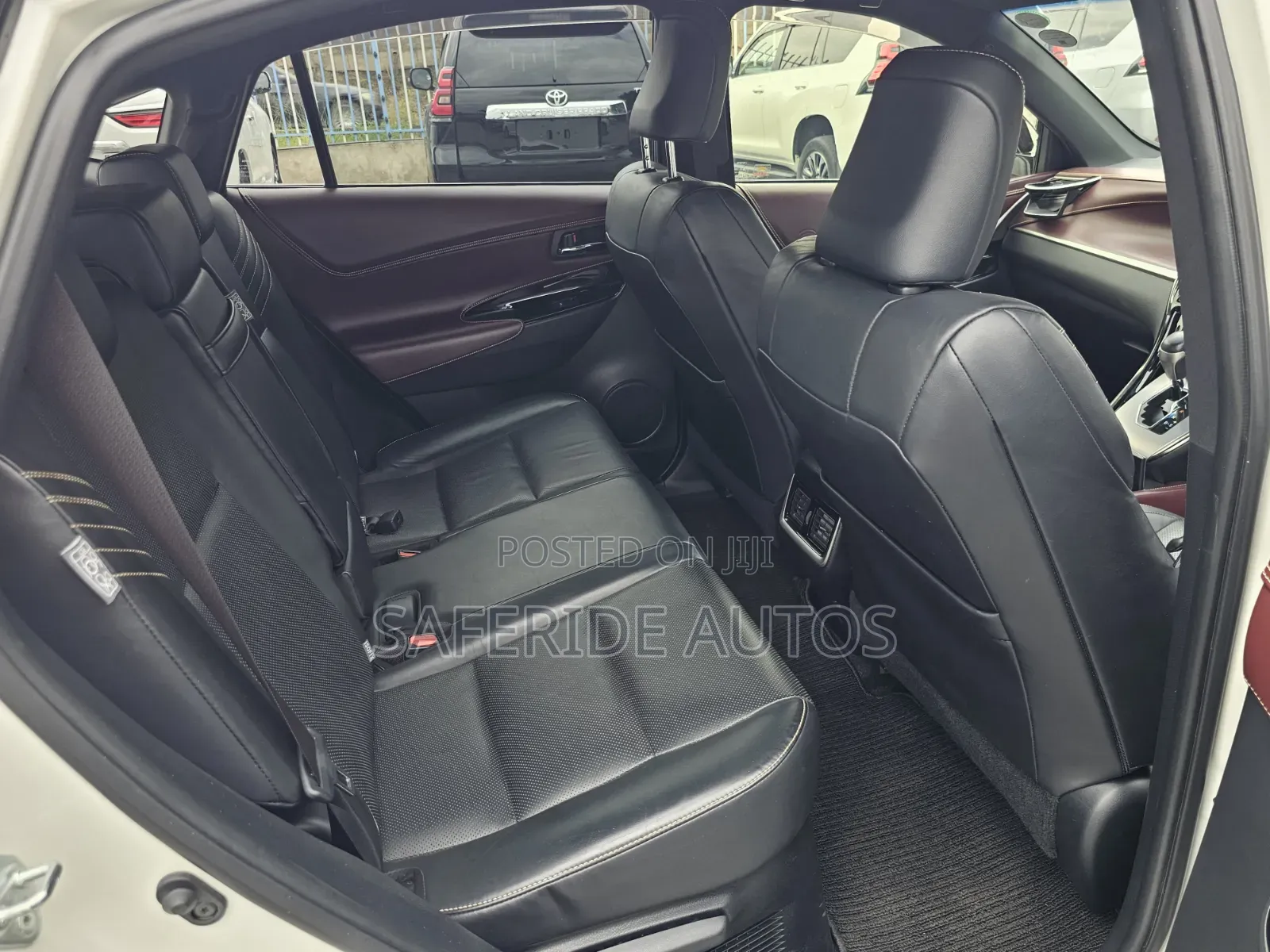 Toyota Harrier 2.5 Hybrid 4WD 2019 White
