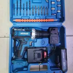 Makita Cordless Drill Set With Bits