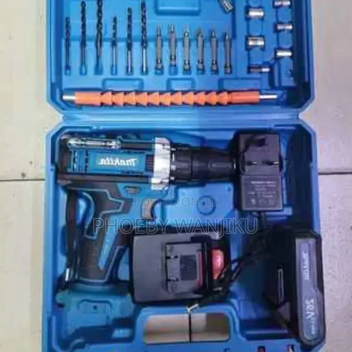 Makita Cordless Drill Set With Bits