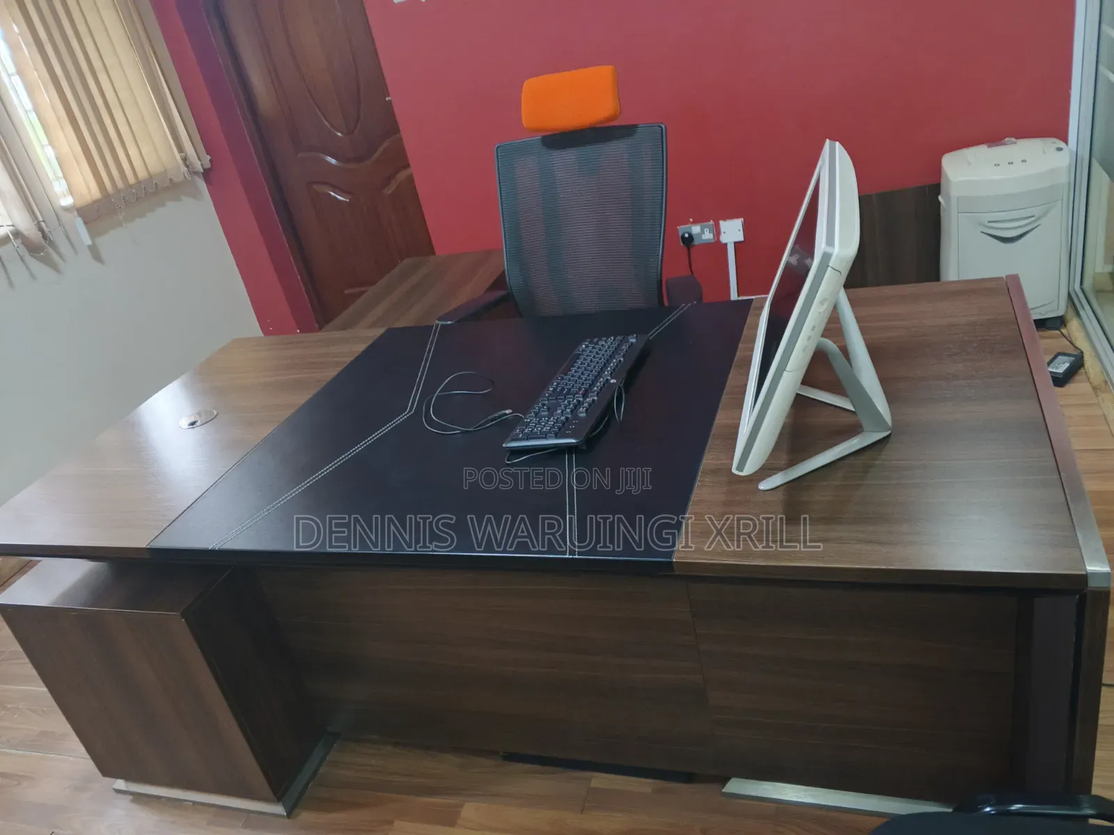 Office Desk