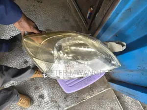 Toyota Belta Headlight