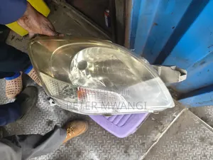 Toyota Belta Headlight