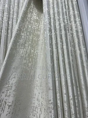 Cream Shimmer Curtain 1300/M All Included
