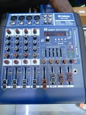 4 Chanel Mixer YAMAHA