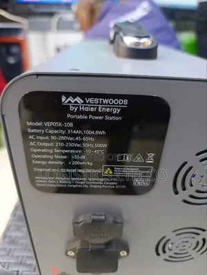 Vestwoods 1kWh Portable Power Station With 300W Solar Panel