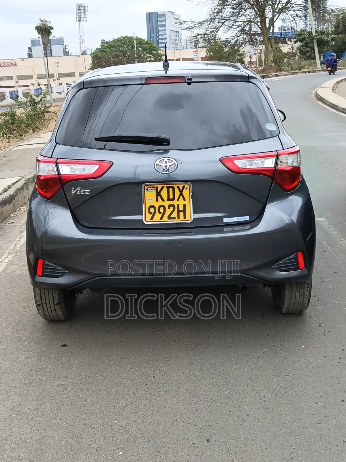 Toyota Vitz 1.0 FWD 5dr 2019 Gray