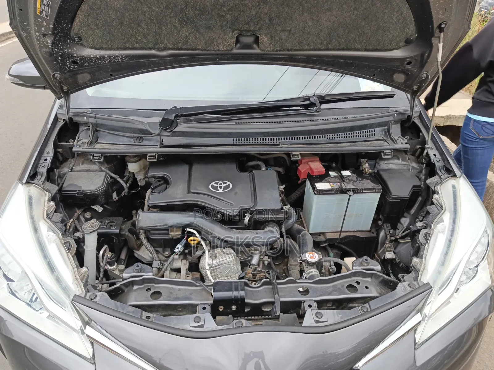 Toyota Vitz 1.0 FWD 5dr 2019 Gray