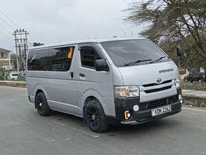 Toyota HiAce 2016 Silver