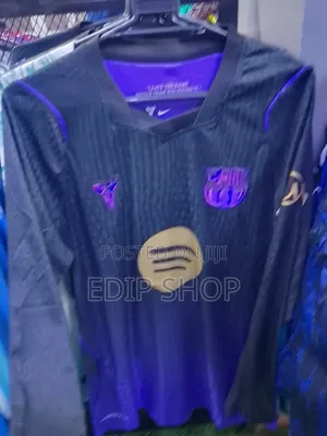 Long Sleeved Barcelona Away Kit
