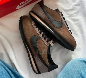 Nike Cortez