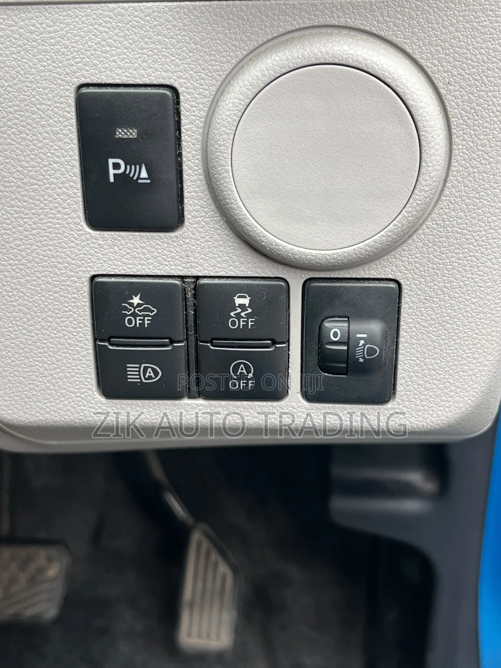 Daihatsu Mira 2019 Blue