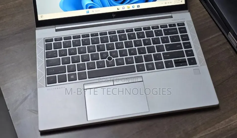 Laptop HP EliteBook 845 G7 16GB AMD Ryzen 7 SSD 512GB