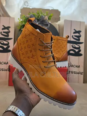Timberland Logo Printed White Sole Boots