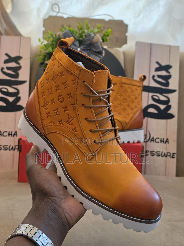Timberland Logo Printed White Sole Boots