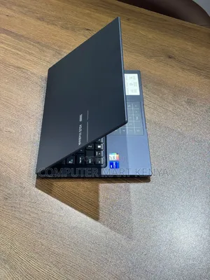 Laptop Asus Vivobook 14 12GB Intel Core i7 SSD 512GB
