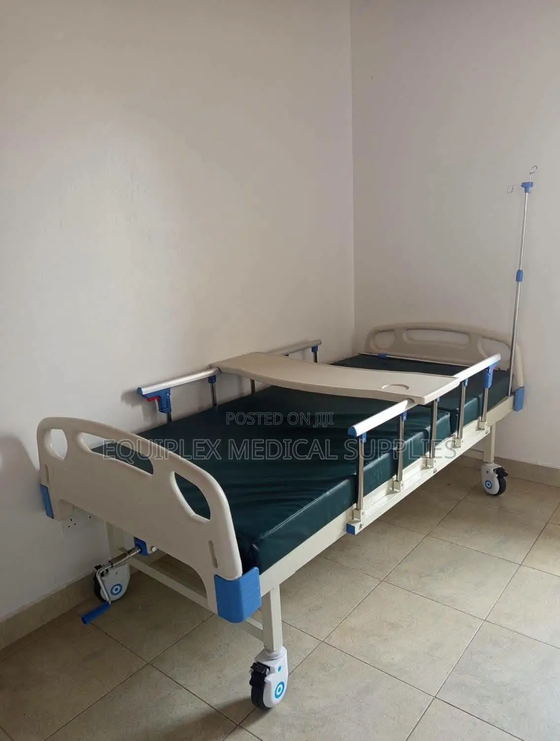 High Quality Hospital Bed (One / Single Crank) With Mattress
