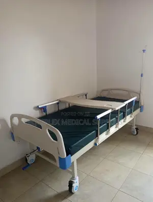 High Quality Hospital Bed (One / Single Crank) With Mattress