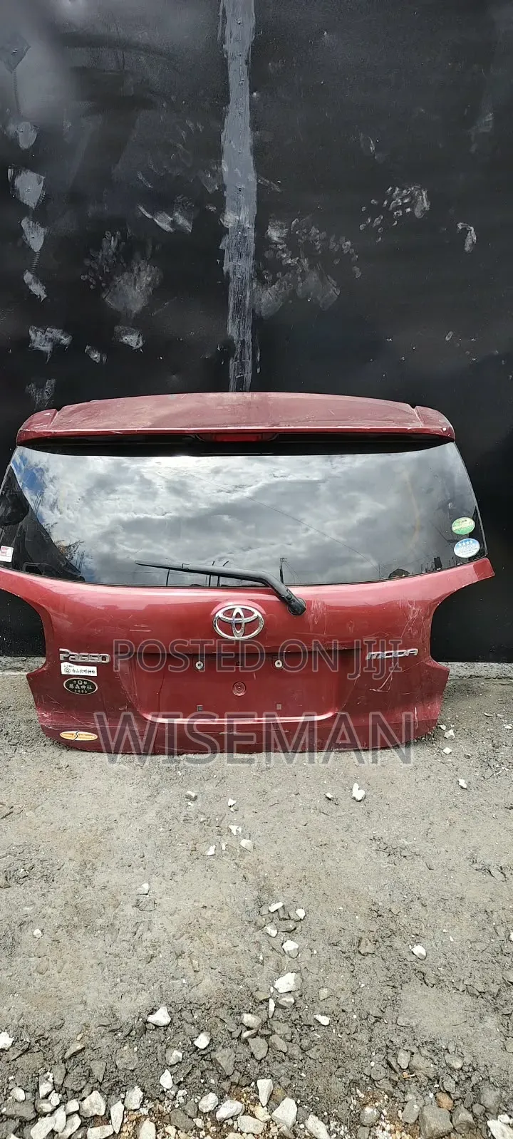 Toyota Passo Boot Lid