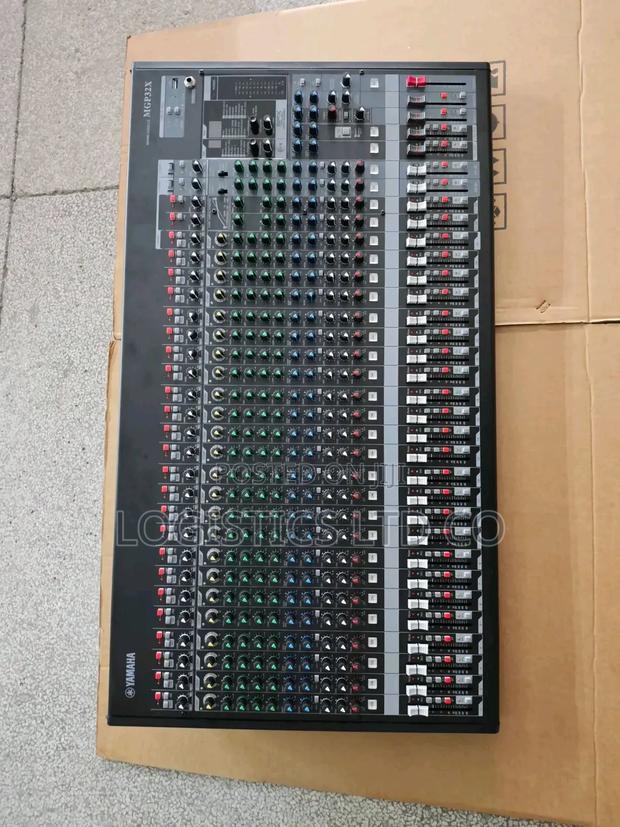 Yamaha MG32/14FX Audio Mixer