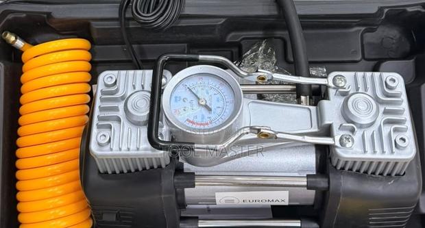 Portable Air Compressor Kit - thumbnail 2