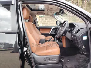 Toyota Land Cruiser Prado 2.8 2022 Black