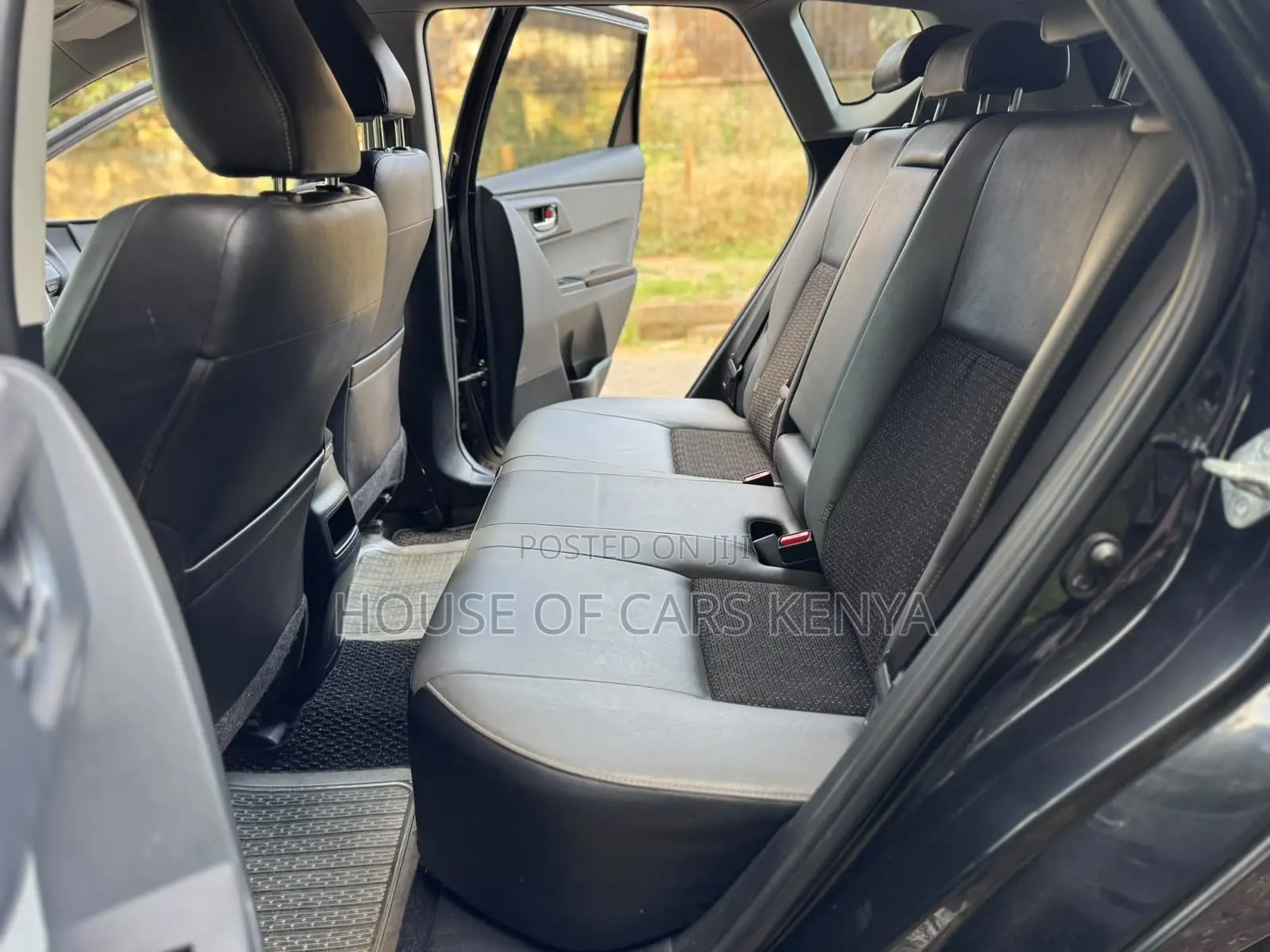 Toyota Auris 2015 Black