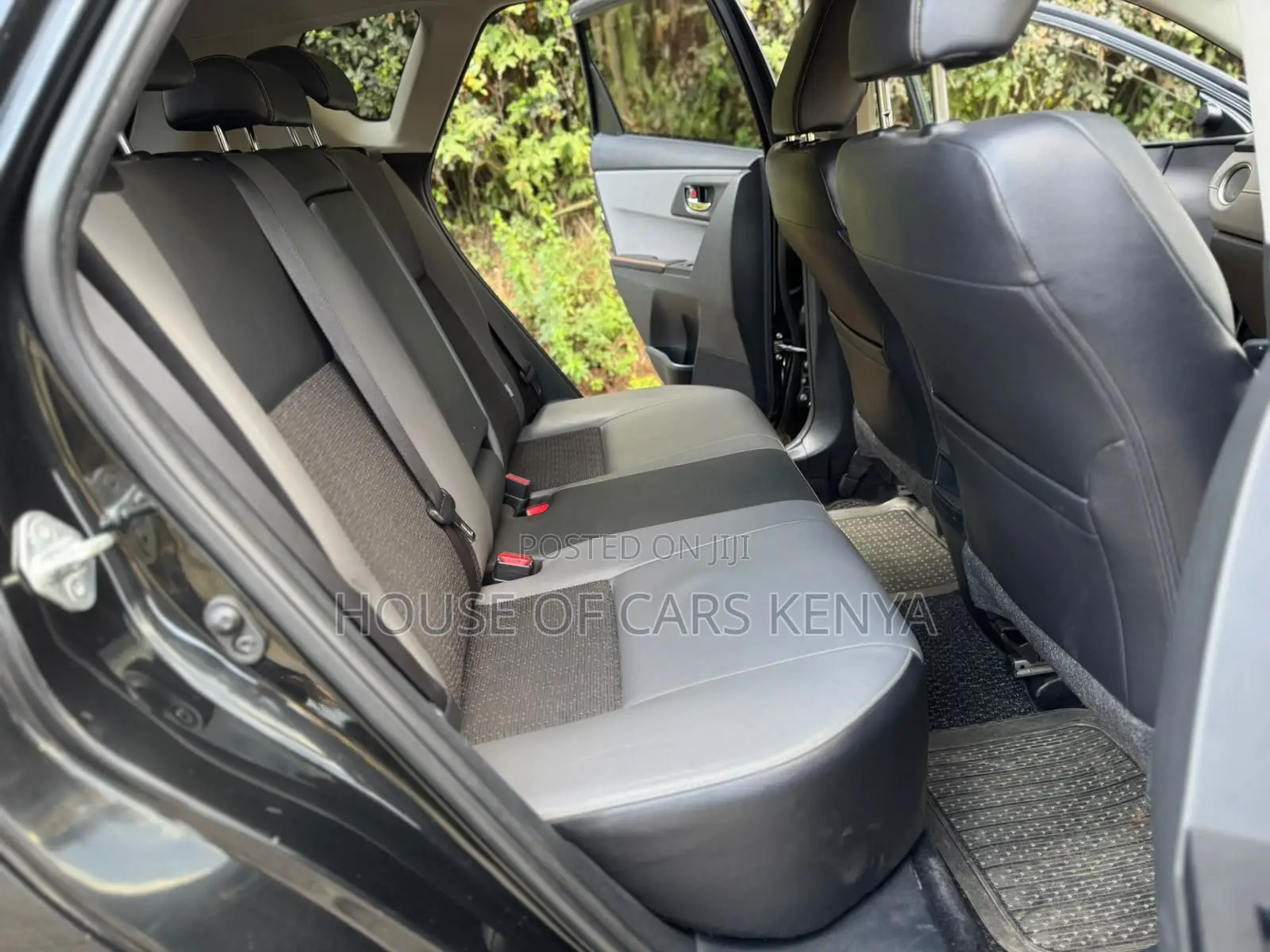 Toyota Auris 2015 Black