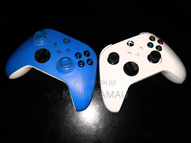 Xbox Series X - thumbnail 3
