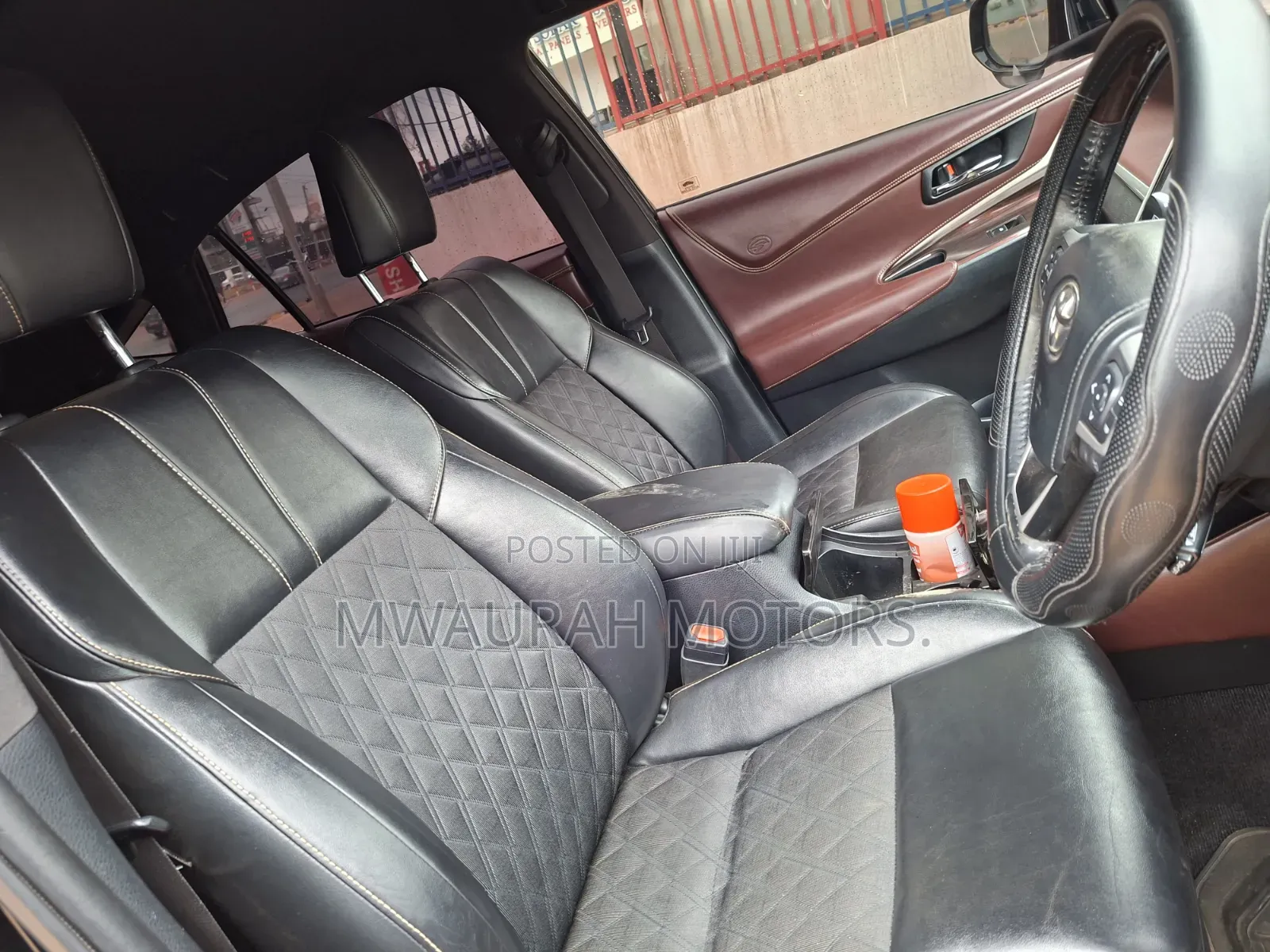 Toyota Harrier 2.0 2016 Black
