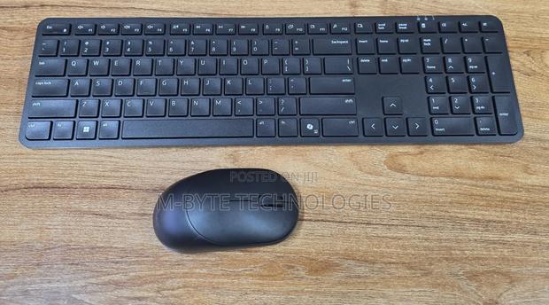 Dell Pro5 Wireless Keyboard Mouse - main view