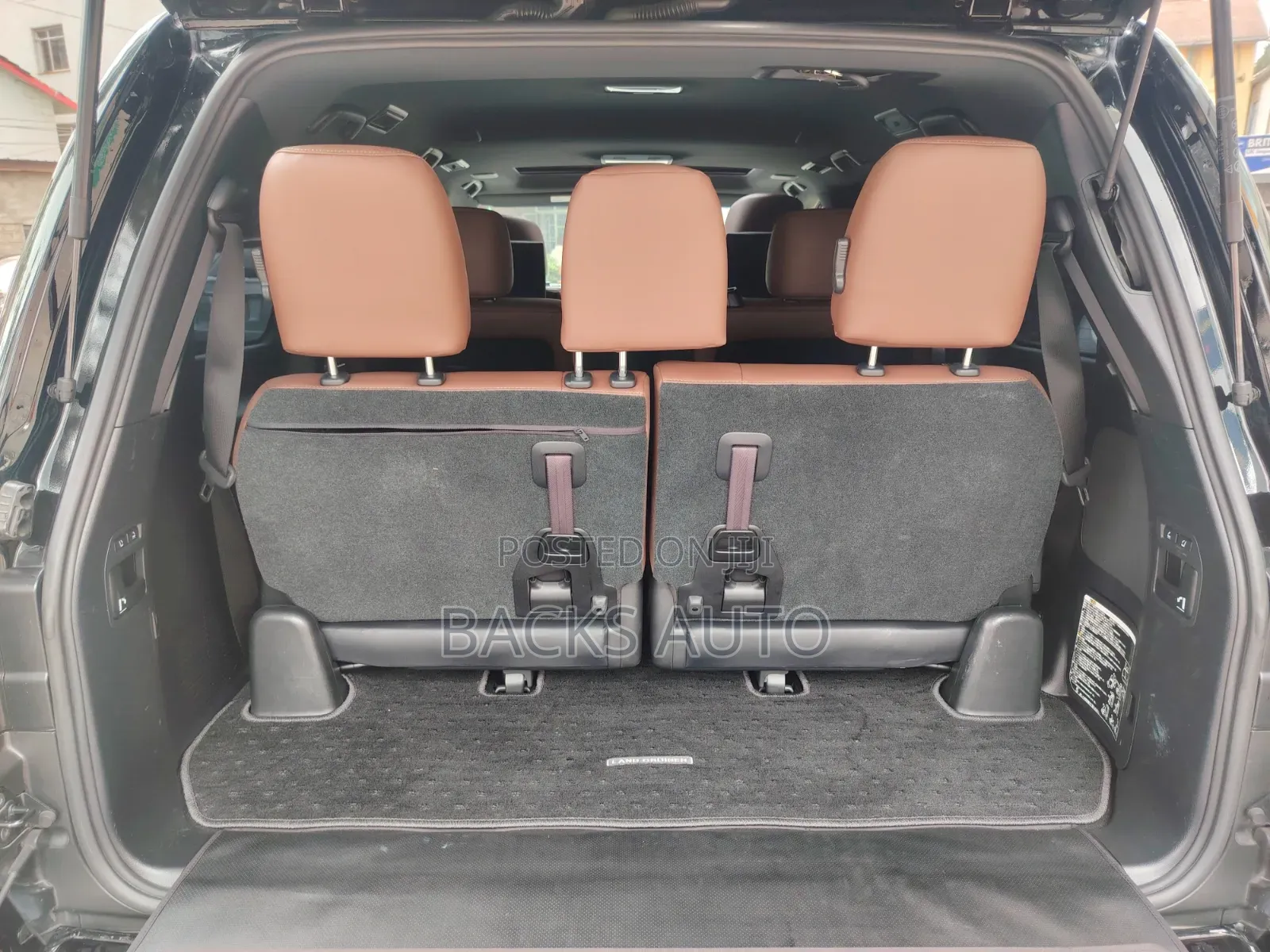 Toyota Land Cruiser 4.6 V8 ZX 2019 Black