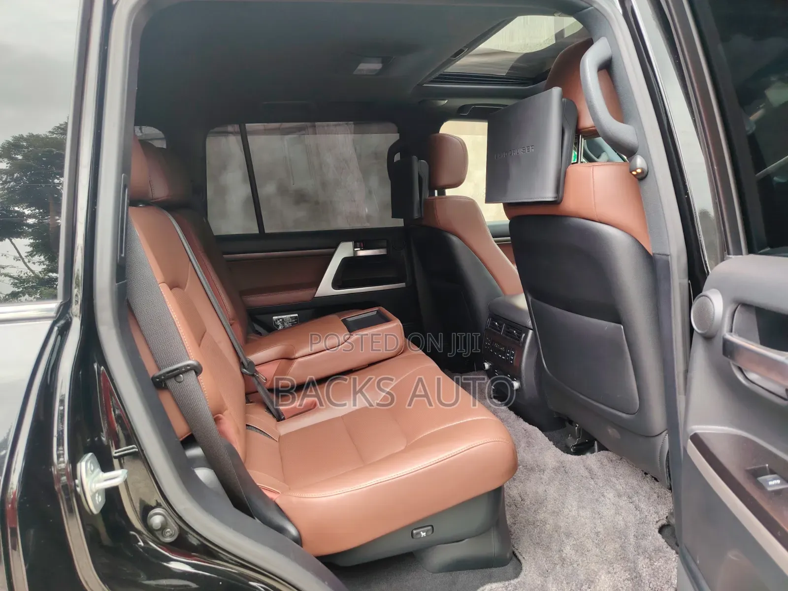 Toyota Land Cruiser 4.6 V8 ZX 2019 Black