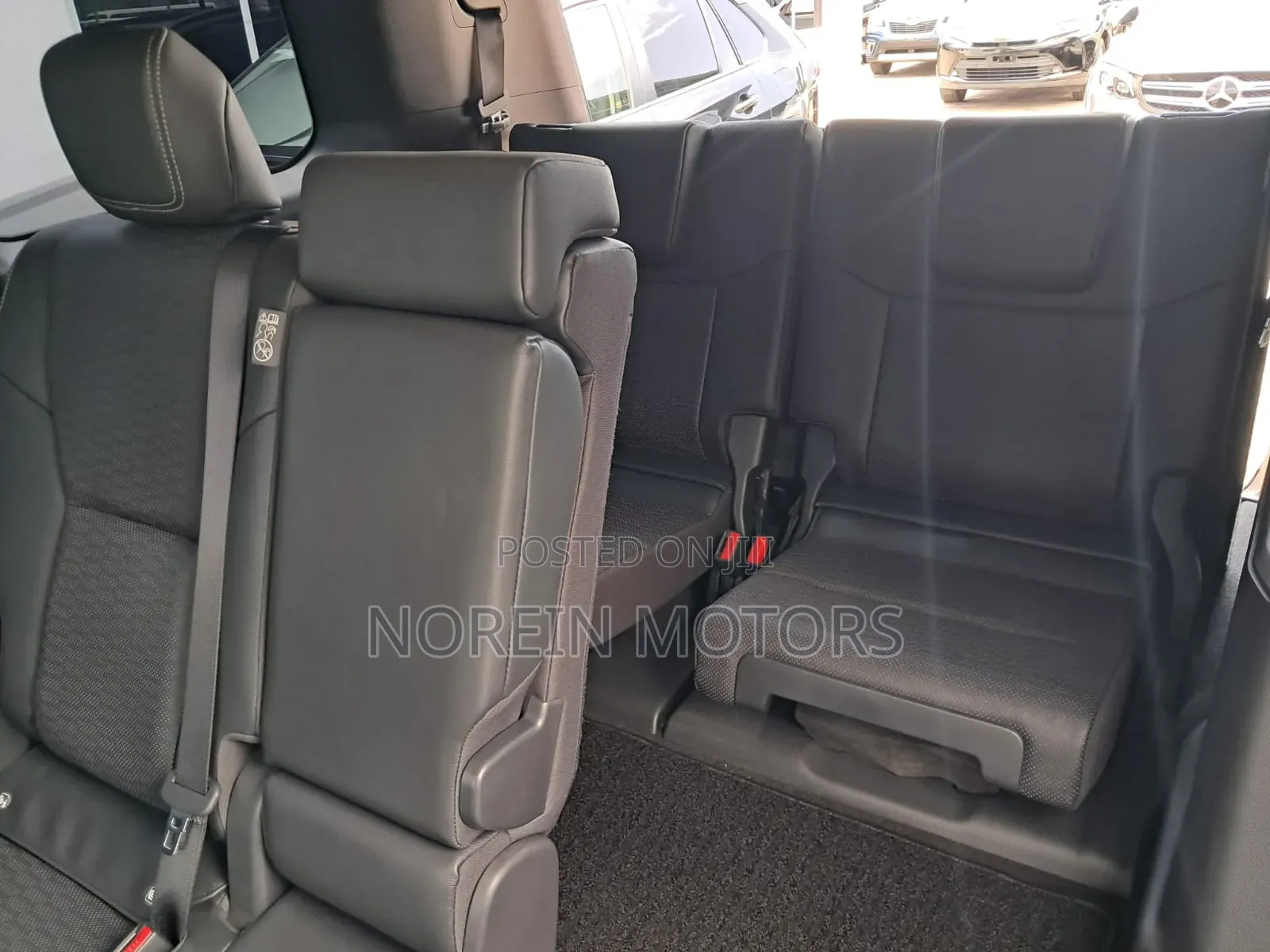 Toyota Land Cruiser Prado 2.7 2024 White
