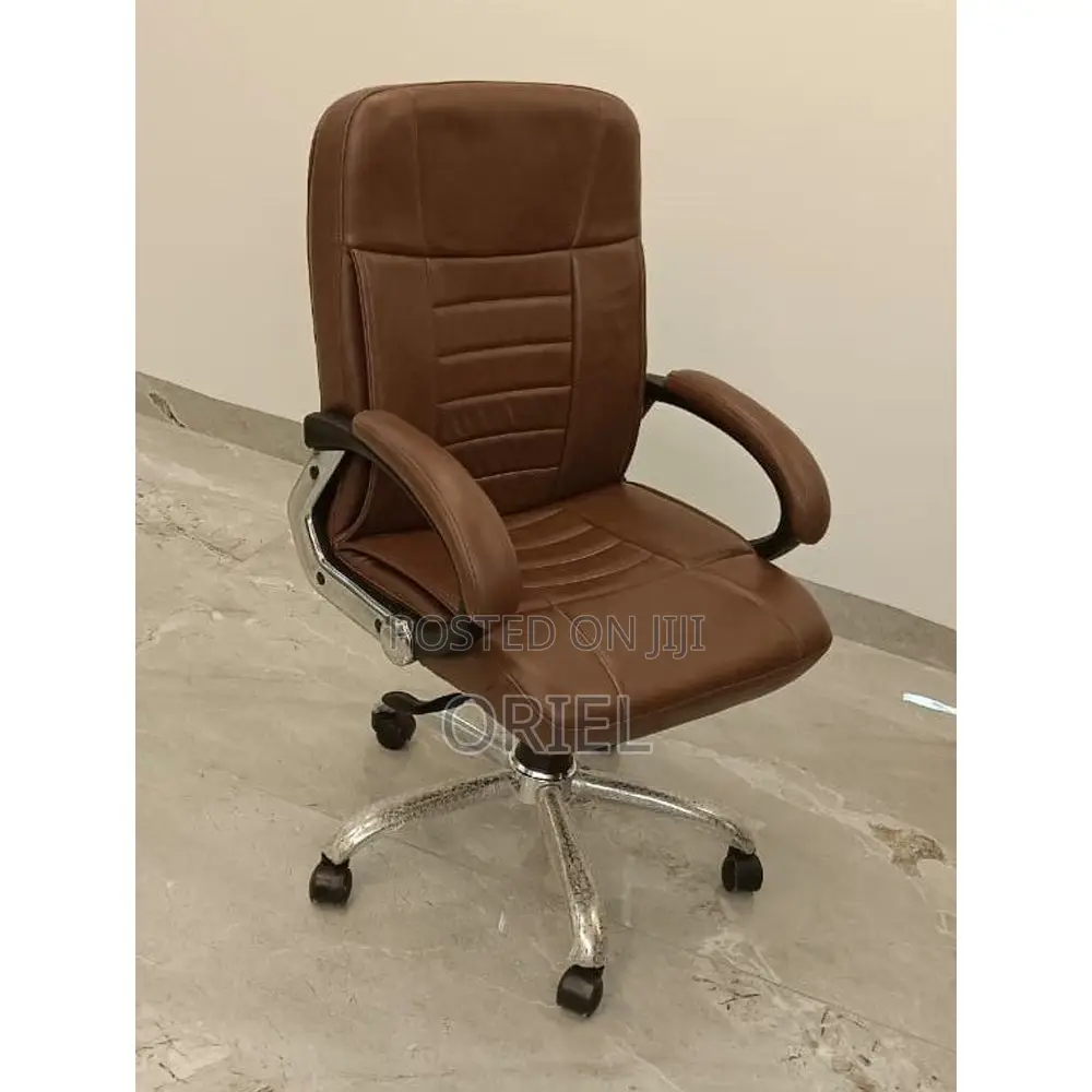 Modern Office Leather Chair : Brown Staff Chair