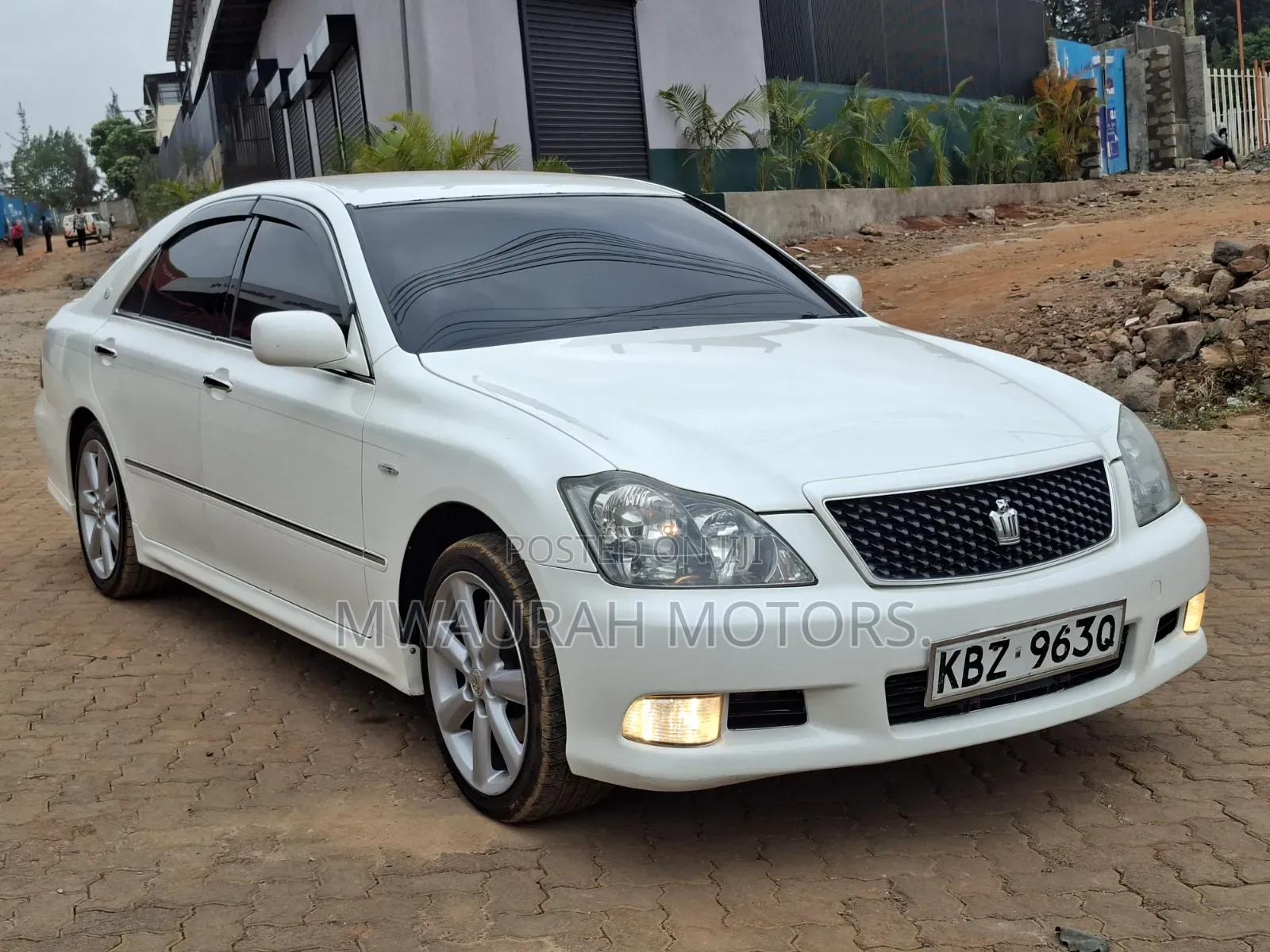 Toyota Crown 2007 White