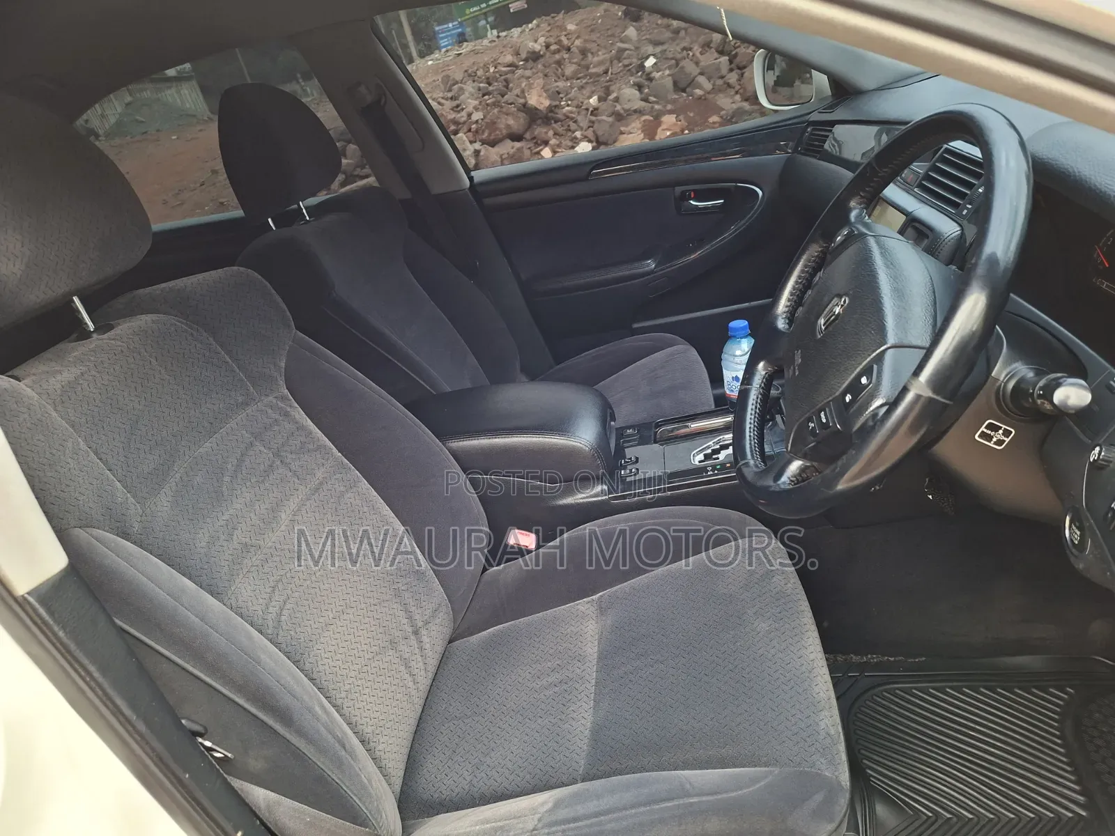 Toyota Crown 2007 White