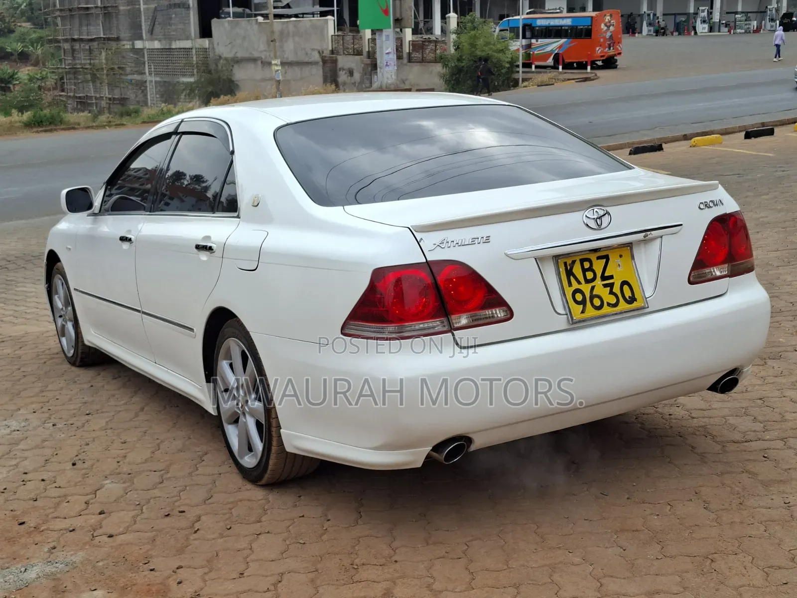 Toyota Crown 2007 White