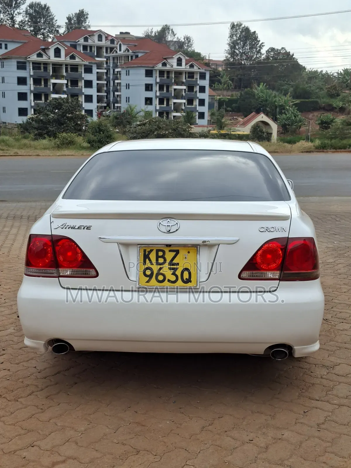Toyota Crown 2007 White