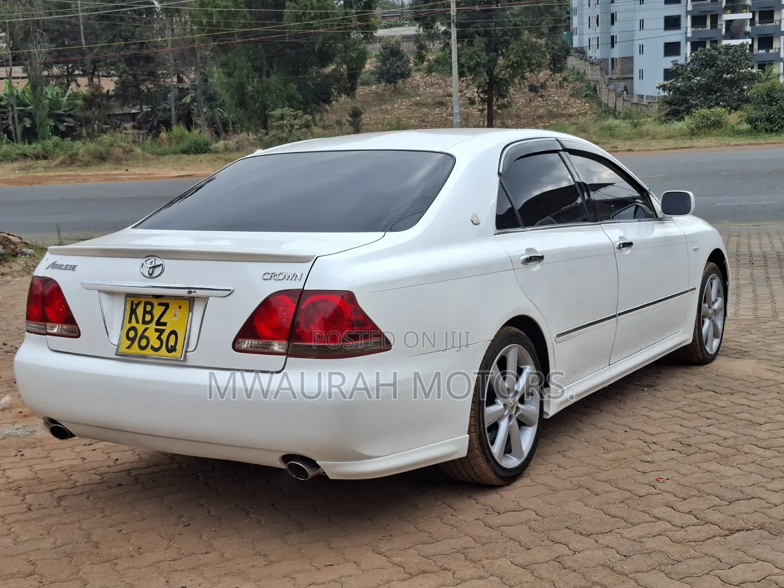 Toyota Crown 2007 White