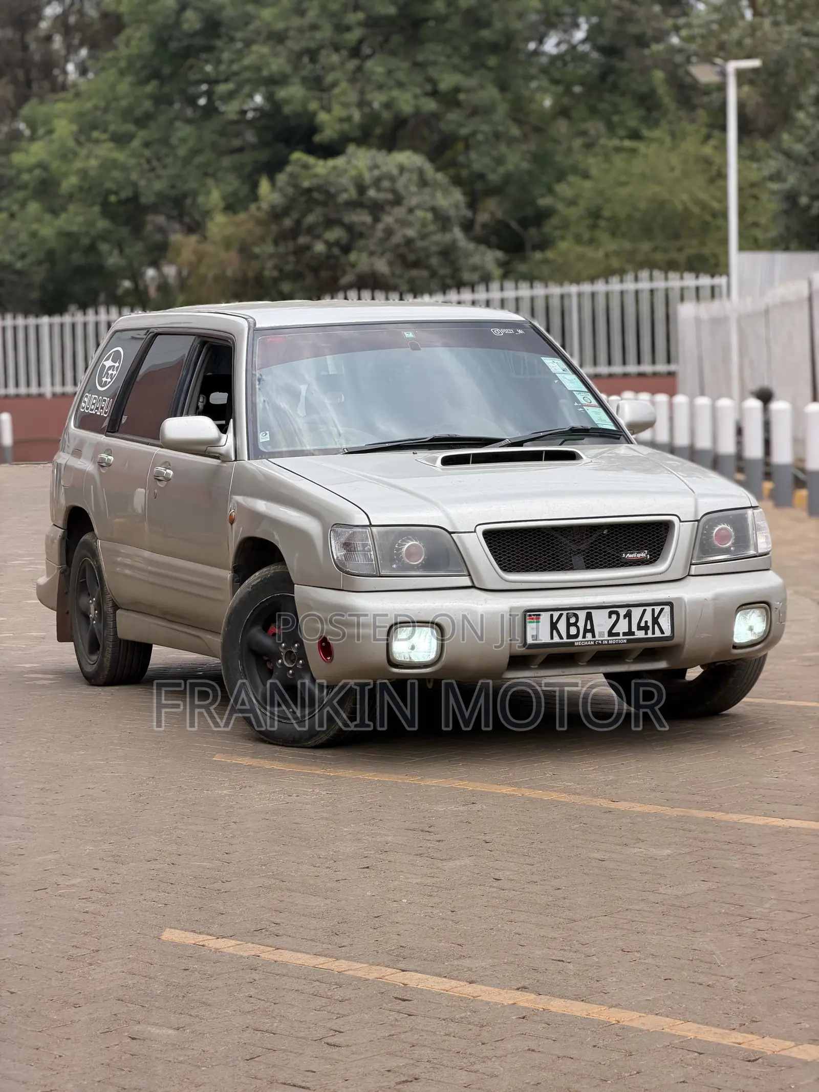 Subaru Forester SF 2.5 L 2001 Beige