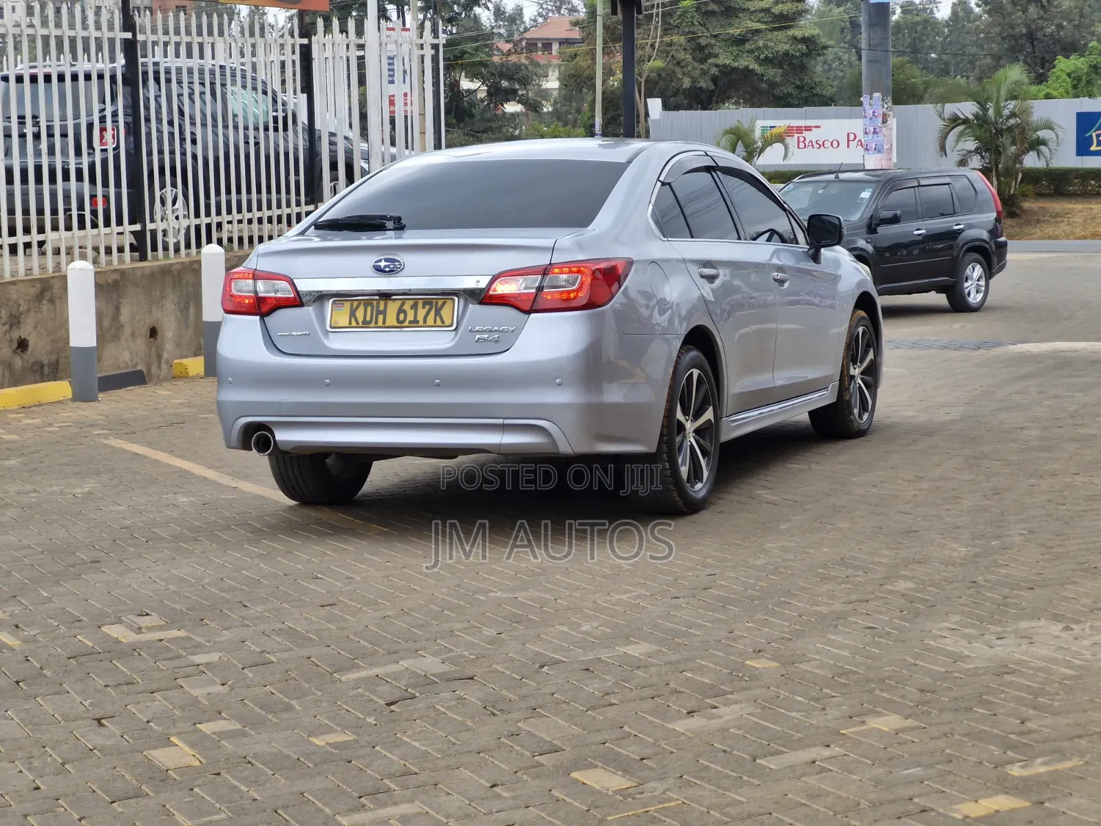 Subaru Legacy 2.5i 4dr Sedan AWD (2.5L 4cyl 6M) 2014 Silver