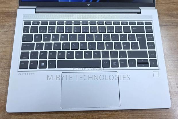 Laptop HP ProBook 645 16GB AMD Ryzen 5 SSD 256GB - thumbnail 2