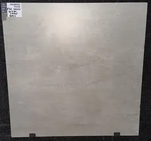600x600 Grey Rough Tile
