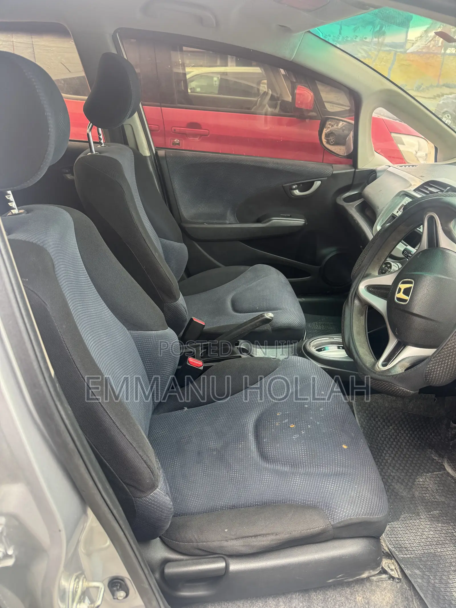 Honda Fit Automatic 2011 Silver